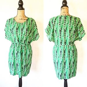 COLLECTIVE CONCEPTS green abstract sack dress